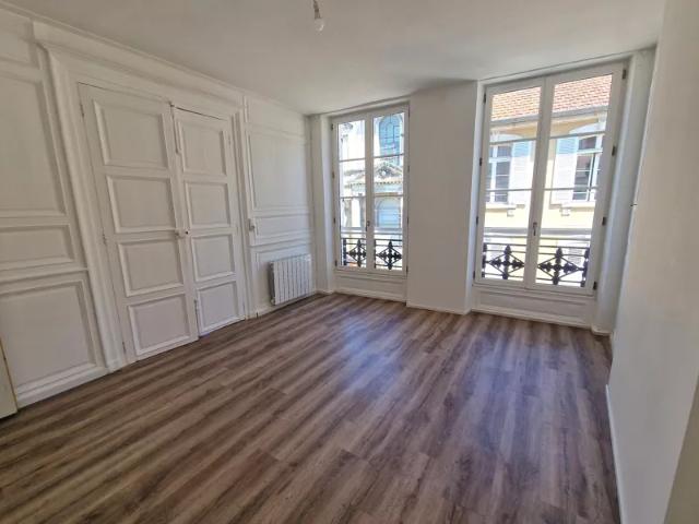 Location Appartement Rue Michelet, Auxerre