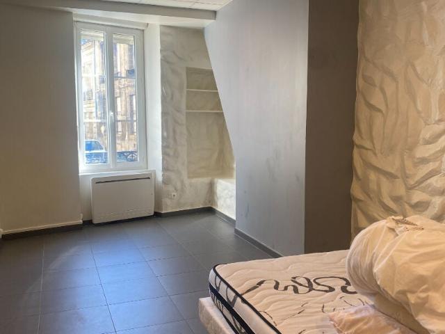 Location Appartement Rue Millière, Bordeaux