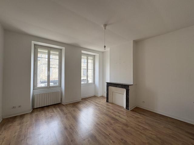 Location Appartement Rue Millière, Bordeaux