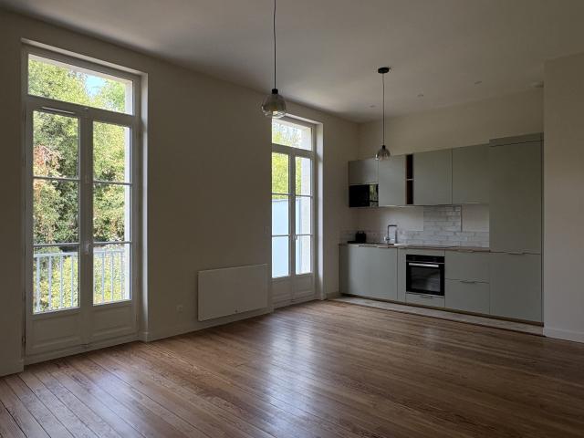 Location Appartement Rue Notre Dame, Bordeaux