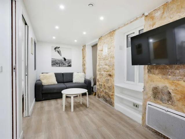 Location Appartement Rue Notre Dame de Nazareth, Paris