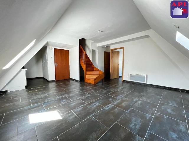 Location Appartement Rue Noël Peyrevidal, Foix