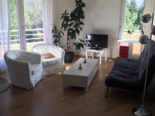 Location Appartement Rue Noémie Dessalles, Toulouse