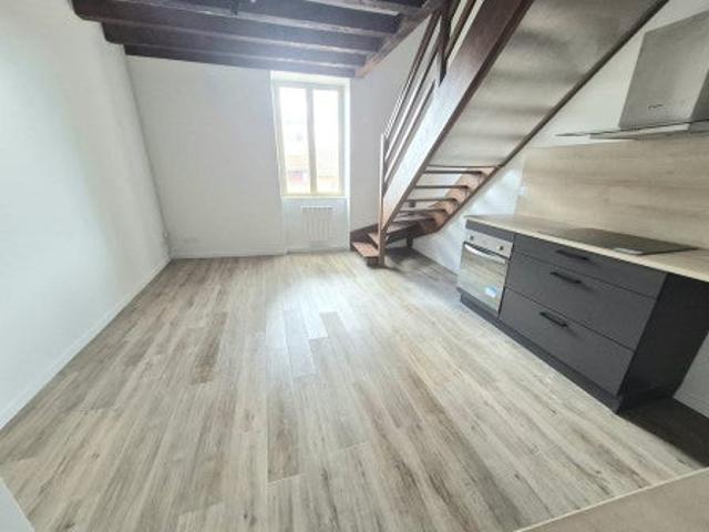 Location Appartement Rue Nationale, Villefranche sur Saône