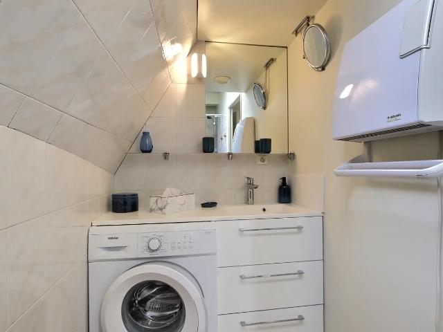 Location Appartement Rue Navier, Paris
