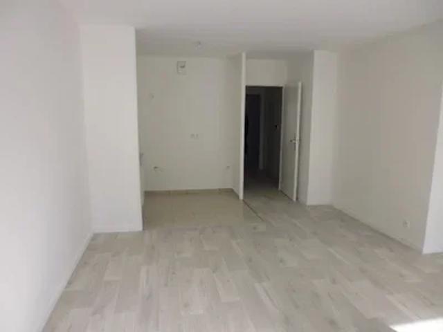 Location Appartement Rue Nettie Stevens, Évry
