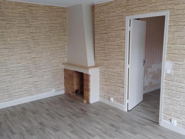 Location Appartement Rue Neuve, Fontaine les Grès