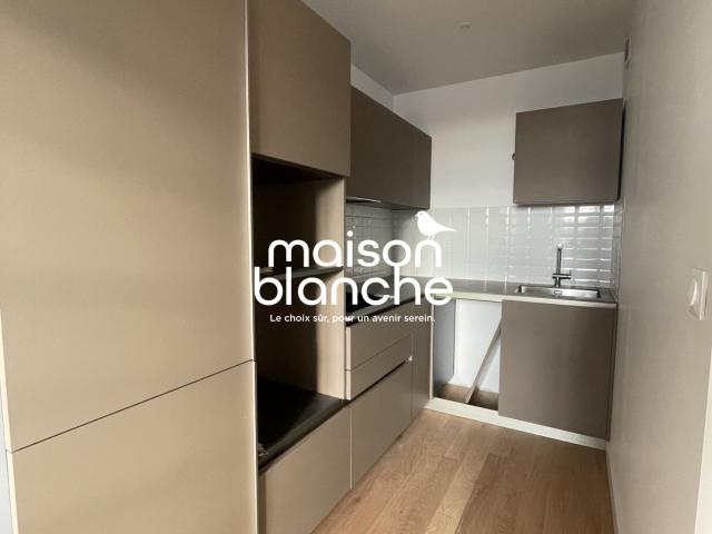 Location Appartement Rue Néricault Destouches, Tours