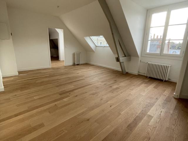 Location Appartement Rue Néricault Destouches, Tours