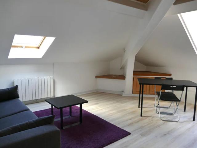 Location Appartement Rue Nicolas Parent, Chambéry
