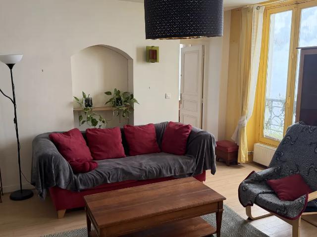 Location Appartement Rue Saulnier, Paris
