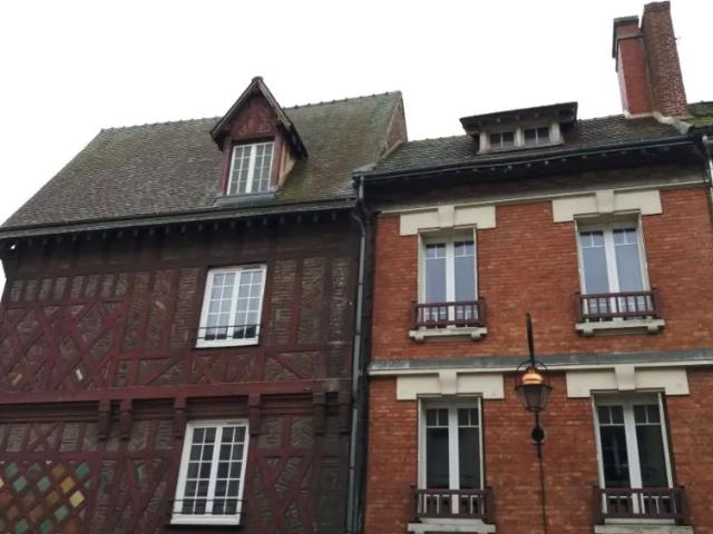 Location Appartement Rue Saint Corneille, Compiègne