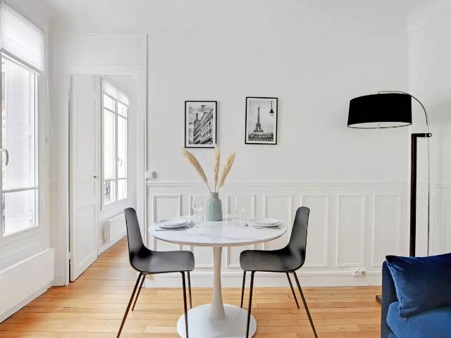 Location Appartement Rue Saint Charles, Paris