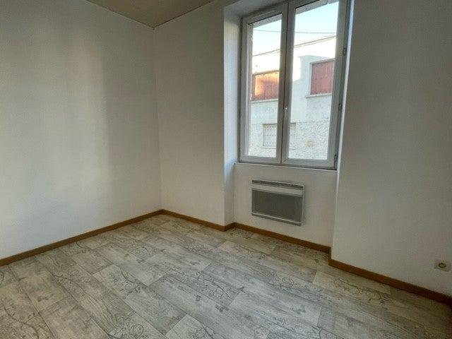 Location Appartement Rue Saint Clementin, Civray