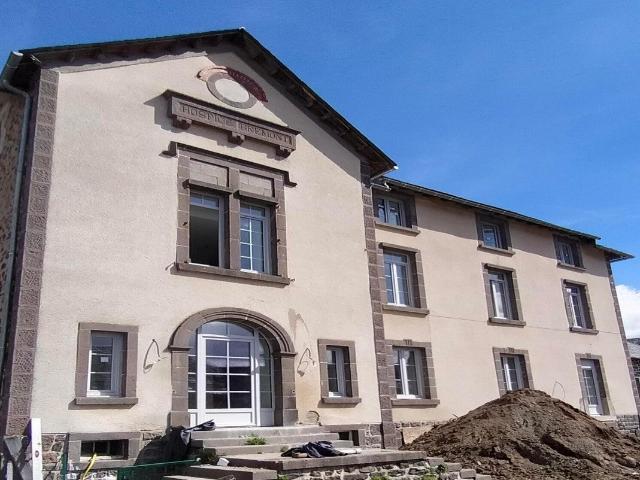 Location Appartement Rue Saint Antoine, Neuvéglise sur Truyère