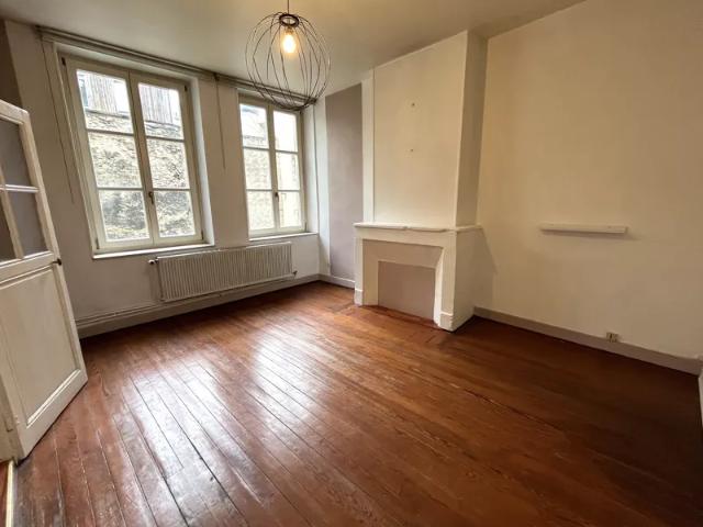 Location Appartement Rue Saint Gengoulf, Metz