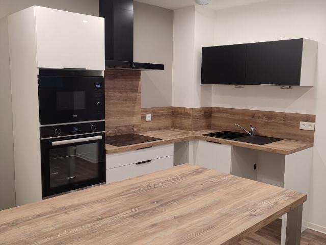 Location Appartement Rue Saint Gilles, Saint Pierre Bois