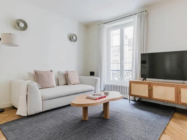 Location Appartement Rue Saint Didier, Paris