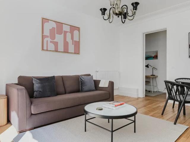 Location Appartement Rue Saint Didier, Paris