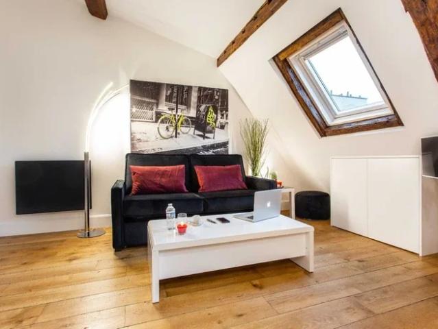 Location Appartement Rue Saint Florentin, Paris