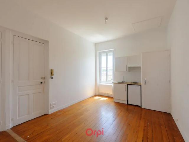Location Appartement Rue Saint François, La Rochelle