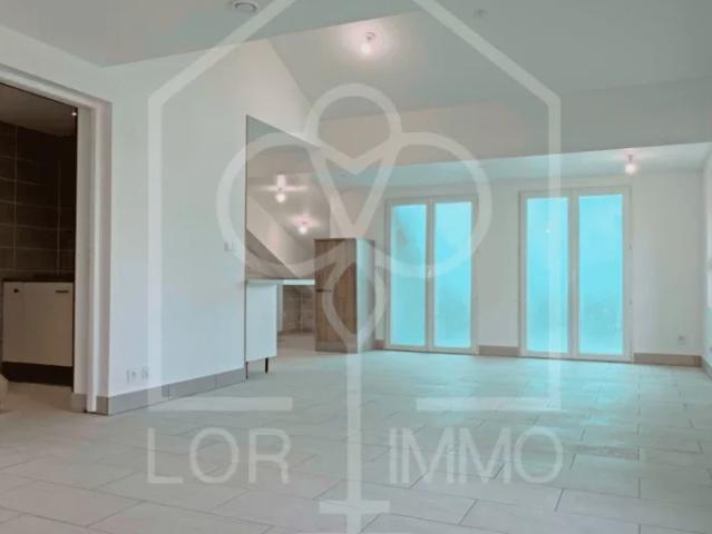 Location Appartement Rue Saint Hilaire, Allamont