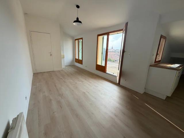 Location Appartement Rue Saint Jacques, Grenade