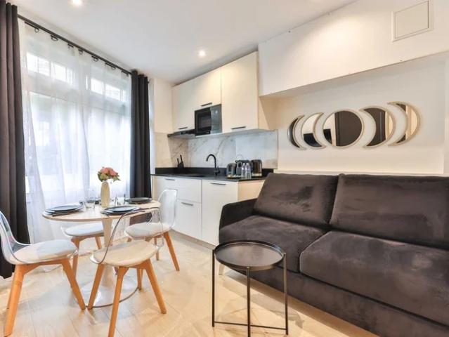 Location Appartement Rue Saint Jacques, Paris
