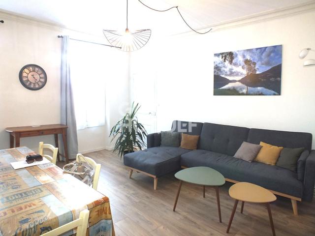 Location Appartement Rue Saint Jean le Vieux, Avignon