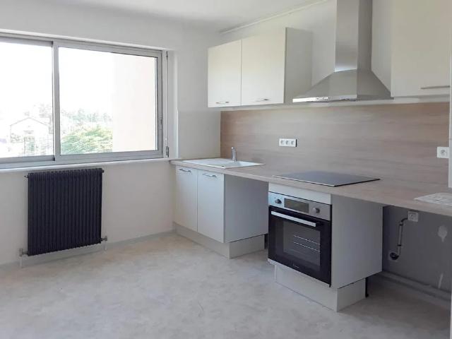 Location Appartement Rue Saint Jean, Millau