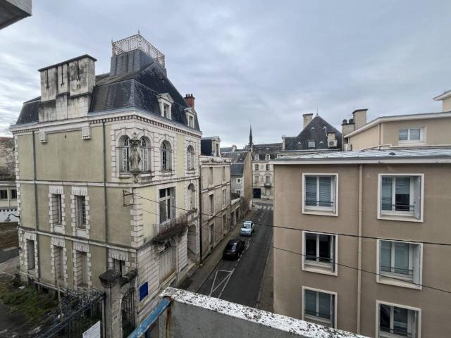 Location Appartement Rue Saint Louis, Poitiers