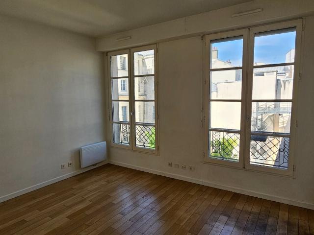 Location Appartement Rue Saint Lazare, Paris