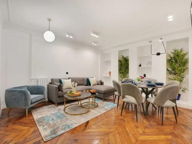 Location Appartement Rue Saint Lazare, Paris
