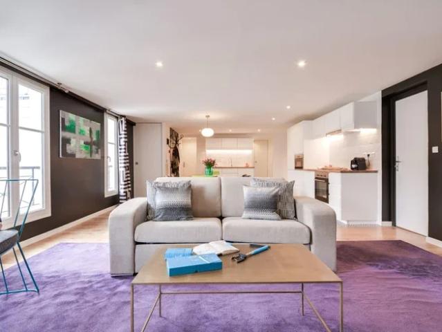 Location House Rue Saint Lazare, Paris