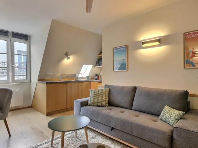 Location Appartement Rue Saint Lazare, Paris