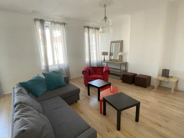 Location Appartement Rue Saint Maurice, Lyon