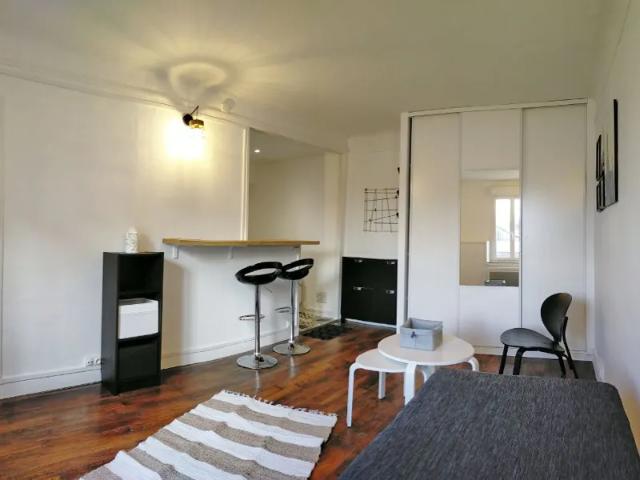 Location Appartement Rue Saint Merry, Fontainebleau