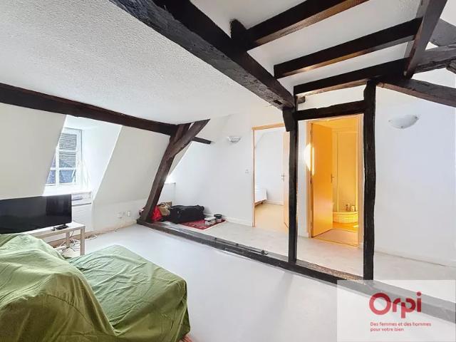 Location Appartement Rue Saint Nicolas, Montluçon