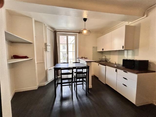 Location Appartement Rue Saint Sauveur, Caen