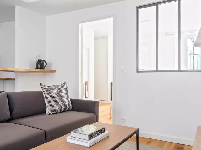 Location Appartement Rue Saint Sauveur, Paris