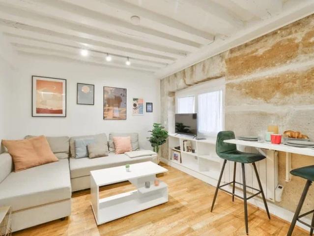 Location Appartement Rue Saint Sauveur, Paris
