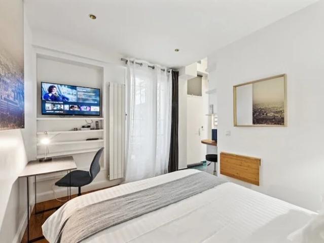Location Appartement Rue Saint Sauveur, Paris