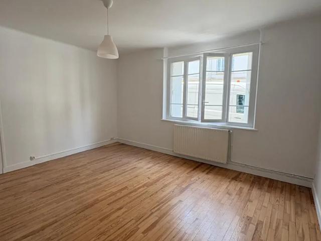 Location Appartement Rue Saint Saëns, Brest