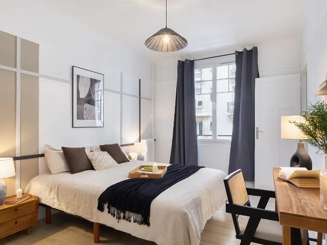 Location Appartement Rue Saint Saëns, Paris