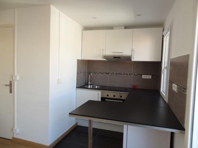 Location Appartement Rue Saint Sébastien, Marseille