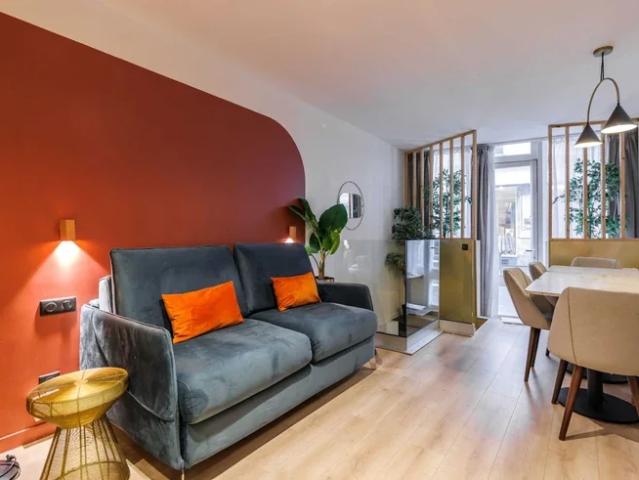 Location Appartement Rue Saint Sulpice, Paris