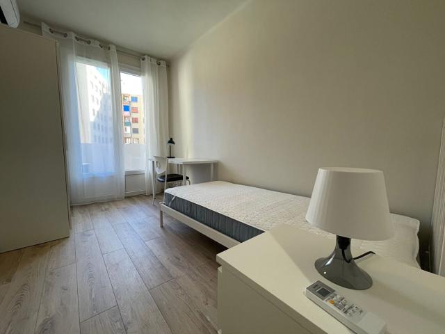 Location Appartement Rue Saint Pierre, Marseille
