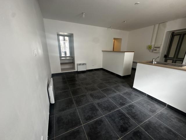 Location Appartement Rue Saint Pierre de Trivisy, Montpellier