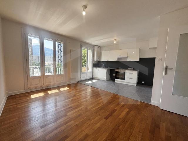Location Appartement Rue Saint Roch, Livet et Gavet