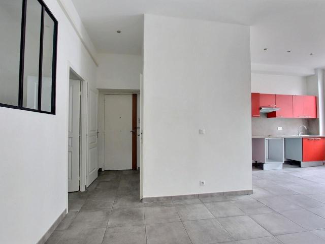 Location Appartement Rue Sainte, Marseille